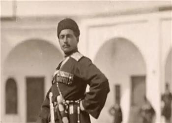 سفر در زمان؛ ژست «افسر قزاق ایرانی سوار بر اسب» در دوران قاجار